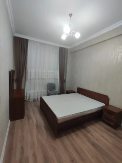 Satılır yeni tikili 3 otaqlı 85 m², İnşaatçılar m.-4