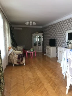 İcarə obyekt 650 m², Bakıxanov-8 İcarə obyekt 650 m², Bakıxanov-8