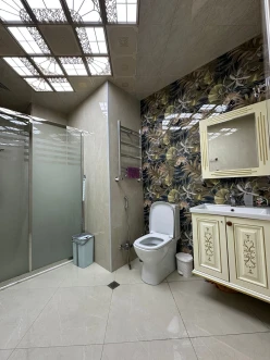 İcarə yeni tikili 3 otaqlı 150 m²,  Şah İsmayıl Xətai m.-13
