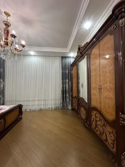 İcarə yeni tikili 3 otaqlı 150 m²,  Şah İsmayıl Xətai m.-8