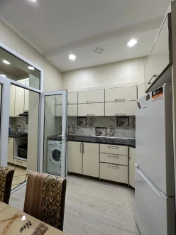 İcarə köhnə tikili 3 otaqlı 90 m²,  Nəsimi-5