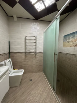 İcarə köhnə tikili 3 otaqlı 90 m²,  Nəsimi-8