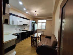 Satılır yeni tikili 2 otaqlı 97 m²,  Nəriman Nərimanov m.-4