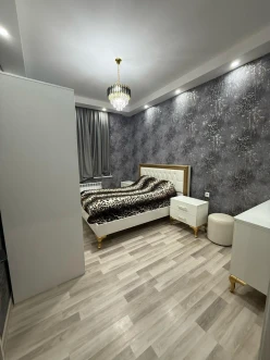 Satılır köhnə tikili 2 otaqlı 75 m², Bakıxanov-4 Satılır köhnə tikili 2 otaqlı 75 m², Bakıxanov-4