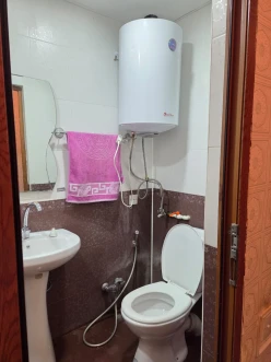 İcarə köhnə tikili 2 otaqlı 50 m², İçəri Şəhər m.-9 İcarə köhnə tikili 2 otaqlı 50 m², İçəri Şəhər m.-9