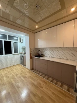Satılır köhnə tikili 3 otaqlı 75 m², Qaraçuxur-2 Satılır köhnə tikili 3 otaqlı 75 m², Qaraçuxur-2