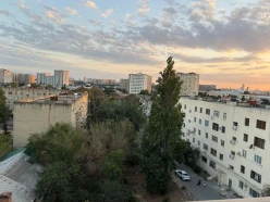 Satılır köhnə tikili 2 otaqlı 75 m², Bakıxanov-9 Satılır köhnə tikili 2 otaqlı 75 m², Bakıxanov-9