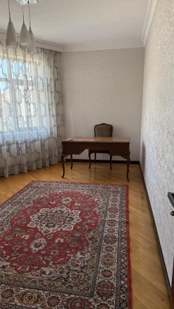 İcarə yeni tikili 3 otaqlı 120 m²,  28 May m.-6