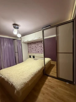 Satılır köhnə tikili 3 otaqlı 75 m², Qaraçuxur-10 Satılır köhnə tikili 3 otaqlı 75 m², Qaraçuxur-10