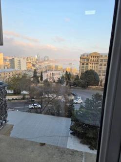 İcarə köhnə tikili 2 otaqlı 50 m², İçəri Şəhər m.-6 İcarə köhnə tikili 2 otaqlı 50 m², İçəri Şəhər m.-6