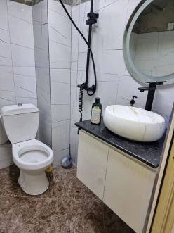 Satılır köhnə tikili 2 otaqlı 35 m², Bakıxanov-7 Satılır köhnə tikili 2 otaqlı 35 m², Bakıxanov-7