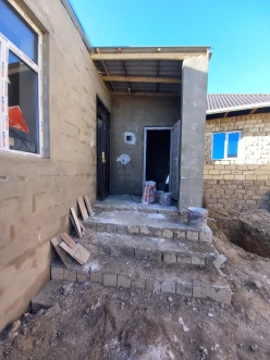 Satılır ev/villa 3 otaqlı 65 m², Binə q.-5