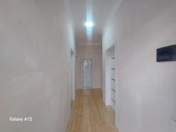 Satılır ev/villa 3 otaqlı 80 m², Binə q.-8