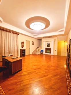 Satılır ev/villa 9 otaqlı 800 m², Gənclik m.-9