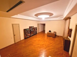 Satılır ev/villa 9 otaqlı 800 m², Gənclik m.-6