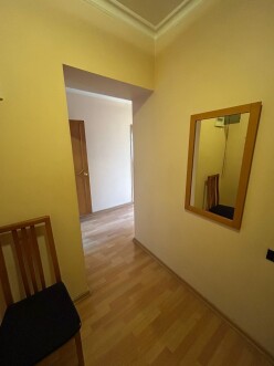 İcarə köhnə tikili 2 otaqlı 55 m², 28 May m.-9 İcarə köhnə tikili 2 otaqlı 55 m², 28 May m.-9