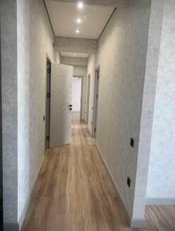 Satılır yeni tikili 4 otaqlı 182 m²,  Avtovağzal m.-12