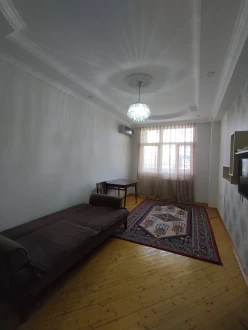 Satılır yeni tikili 2 otaqlı 70 m², İnşaatçılar m.-3