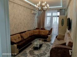 İcarə yeni tikili 3 otaqlı 80 m²,  Memar Əcəmi m.-5