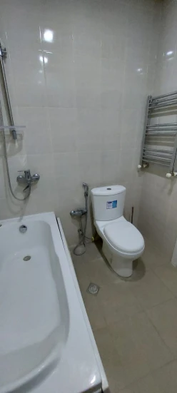 Satılır yeni tikili 1 otaqlı 35 m², İnşaatçılar m.-12