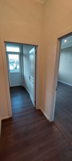 Satılır yeni tikili 1 otaqlı 35 m², İnşaatçılar m.-11