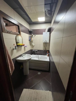 Satılır köhnə tikili 3 otaqlı 85 m², İnşaatçılar m.-8