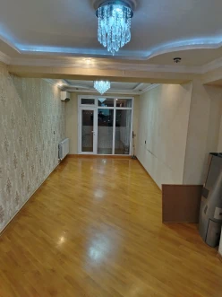 Satılır yeni tikili 2 otaqlı 82 m², Bakıxanov q.-7