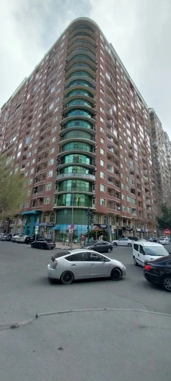 Satılır yeni tikili 3 otaqlı 141 m², Gənclik m.