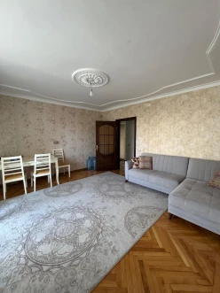 Satılır köhnə tikili 3 otaqlı 85 m²,  20 yanvar m.-14