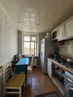 Satılır köhnə tikili 3 otaqlı 85 m²,  20 yanvar m.-11