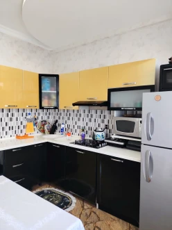 Satılır köhnə tikili 3 otaqlı 85 m²,  İnşaatçılar m.-7