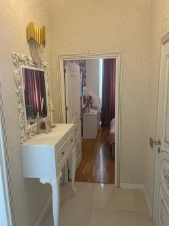 Satılır yeni tikili 2 otaqlı 45 m²,  İnşaatçılar m.-2