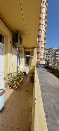 Satılır köhnə tikili 3 otaqlı 85 m²,  İnşaatçılar m.-11