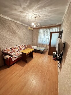 Satılır köhnə tikili 1 otaqlı 30 m²,  Memar Əcəmi m.-4