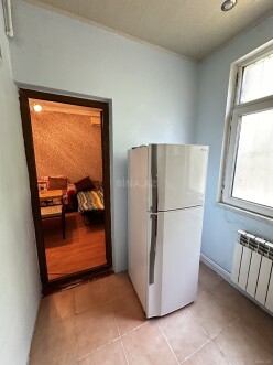 Satılır köhnə tikili 1 otaqlı 30 m²,  Memar Əcəmi m.-2
