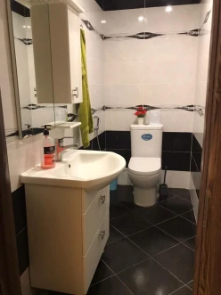 İcarə yeni tikili 4 otaqlı 155 m²,  28 May m.-15