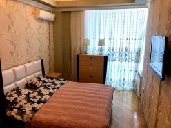 İcarə yeni tikili 4 otaqlı 155 m²,  28 May m.-3