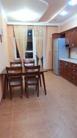 İcarə yeni tikili 4 otaqlı 180 m²,  Nəsimi-14
