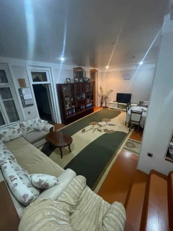 Satılır ev/villa 10 otaqlı 210 m², 20-ci sahə q.-11
