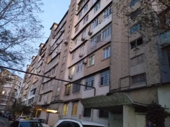 Satılır köhnə tikili 2 otaqlı 45 m², Həzi Aslanov m.-2