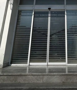 Satılır obyekt 2200 m²,  Elmlər Akademiyası m.-2