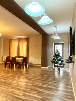 Satılır ev/villa 6 otaqlı 600 m²,  Səbail-5