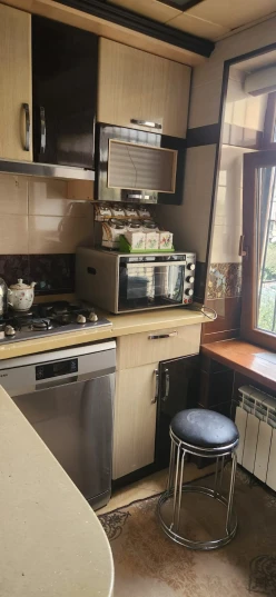 İcarə köhnə tikili 3 otaqlı 80 m²,  Elmlər Akademiyası m.-20