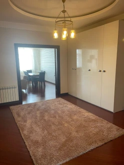 Satılır yeni tikili 2 otaqlı 105 m²,  Gənclik m.-8