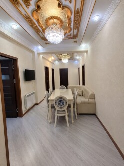 Satılır yeni tikili 3 otaqlı 125 m², Xalqlar Dostluğu m. Satılır yeni tikili 3 otaqlı 125 m², Xalqlar Dostluğu m.