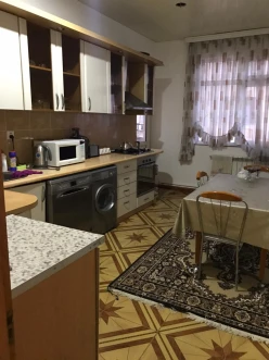 Satılır yeni tikili 4 otaqlı 137 m², Yasamal r.-9