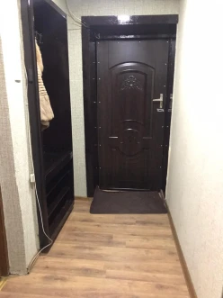 Satılır köhnə tikili 3 otaqlı 67 m², İnşaatçılar m.-3