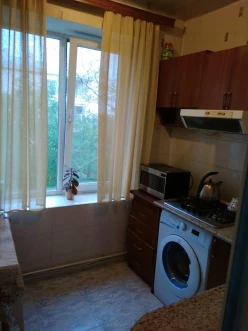 Satılır köhnə tikili 4 otaqlı 85 m², Yasamal r.-5