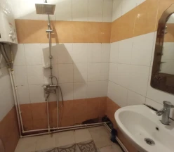 Satılır köhnə tikili 2 otaqlı 60 m², Əhmədli m.-5