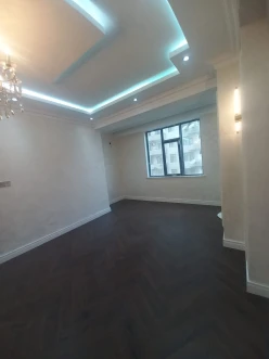 Satılır yeni tikili 3 otaqlı 136 m², Gənclik m.-21